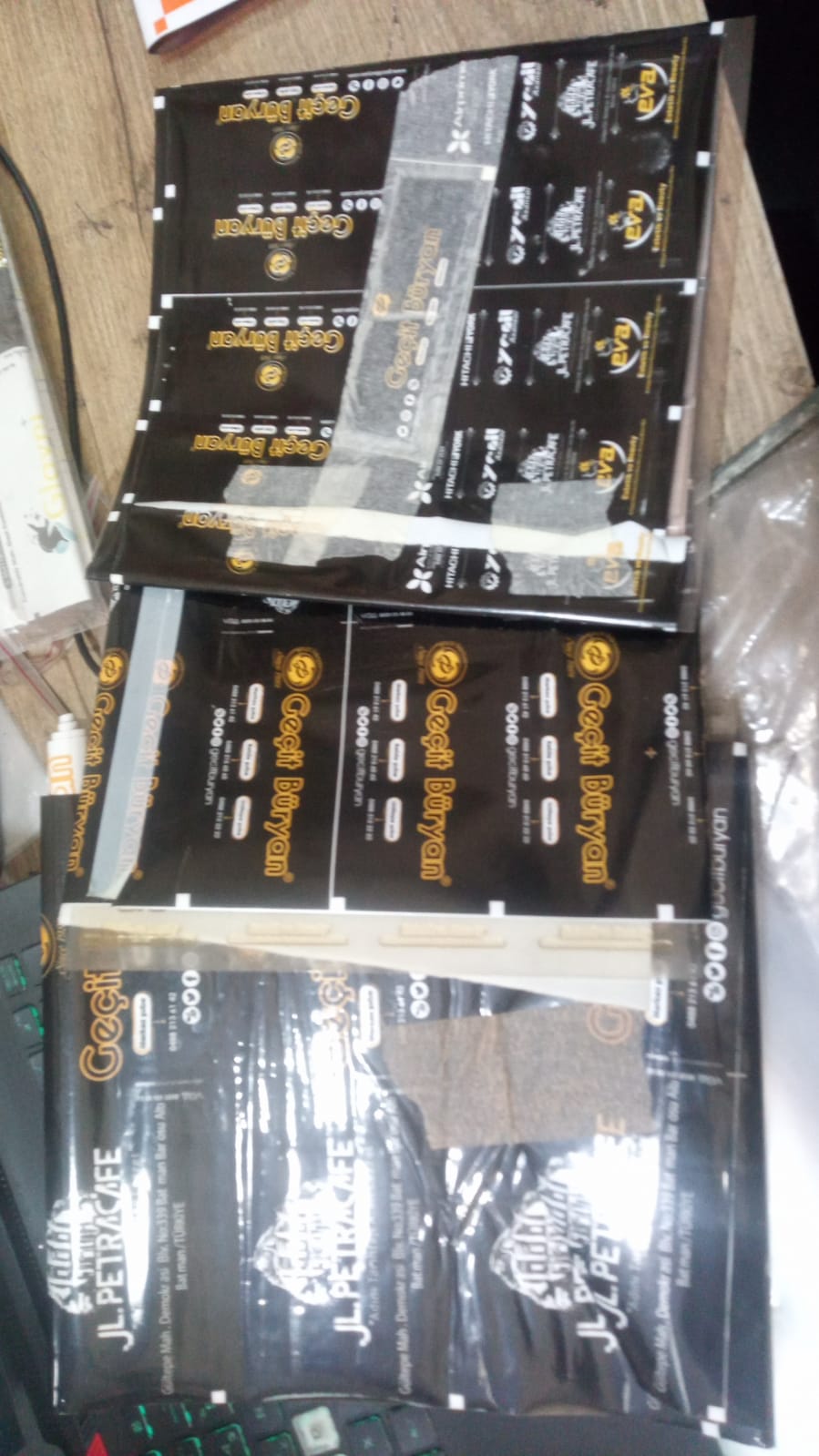 Geçit Bürya - JL Petra Cafe